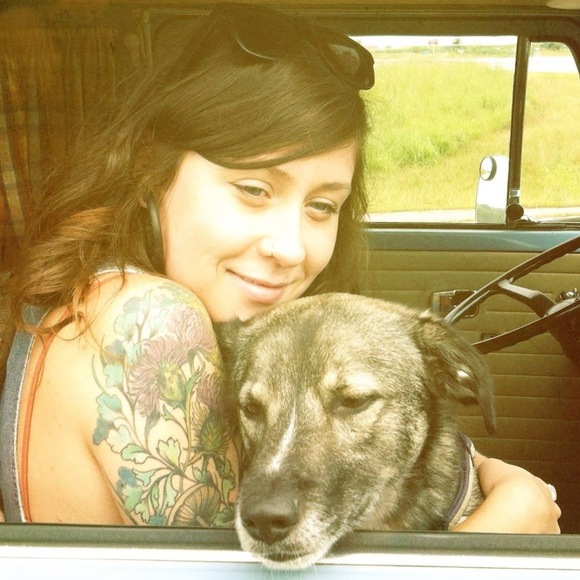 Meet your Posher, Amanda - Picture 1 of 1